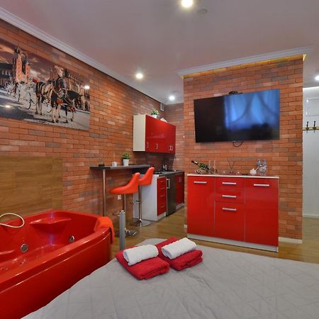 Jacuzzi Apartment Red 克拉科夫 外观 照片