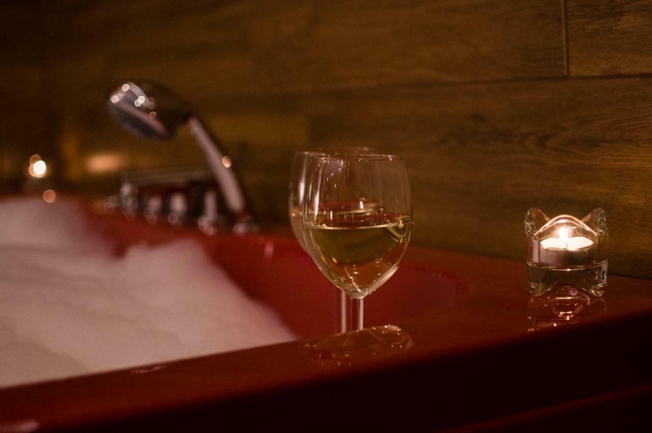 Jacuzzi Apartment Red 克拉科夫 外观 照片